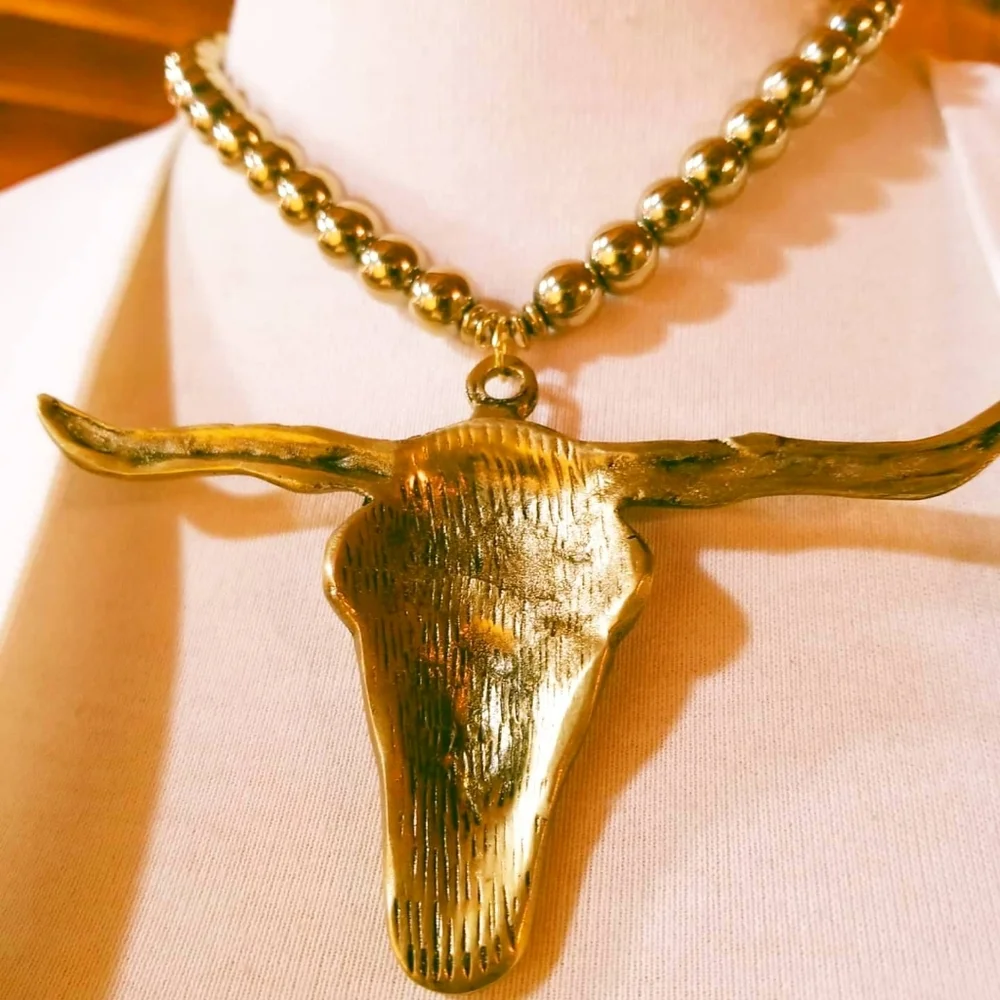 ♉️Taurus the Bull Goldtone Hematite Necklace - Only 1 Available🐂✨️ Handcrafted - Picture 8 of 16